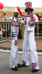 Stiltwalkers in Union Jack colours