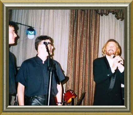 Barry Gibb on stage with The Twin Bees