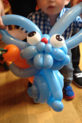 Miss Balloonatron animal balloon model