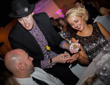 Chris Cross Wedding magician