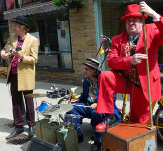 Street musicians Mike Hancock Dave Southern and Brush