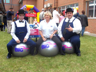 Laurel and Hardy with space hoppers