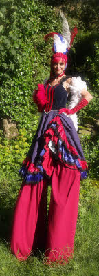 Can can stiltwalker