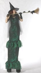 Annette Gliwa, stiltwalking witch