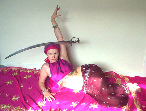 Aurora - Belly dancer extraordinaire