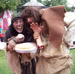 medieval graverobbers from aurorascarnival.co.uk