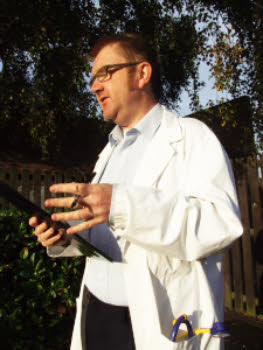 wandering Poet Dave Wood, Dr Rhyme, dr Haiku, Dr Lurve, Dr Gloom